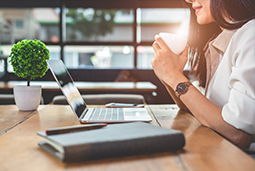 伟德国际1946国际曾诚：女性心态会更沉稳 未来性别区别没那么大